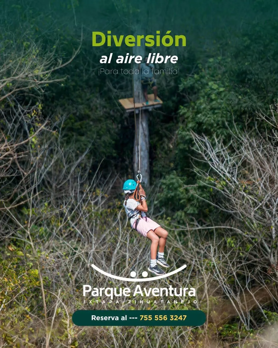 Visitante en tirolesa